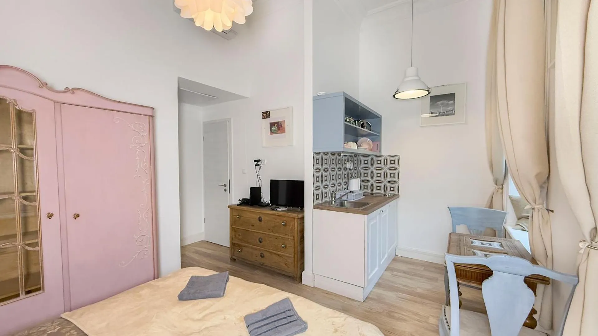 Hj7-A Hunyadi Apartment Budapest
