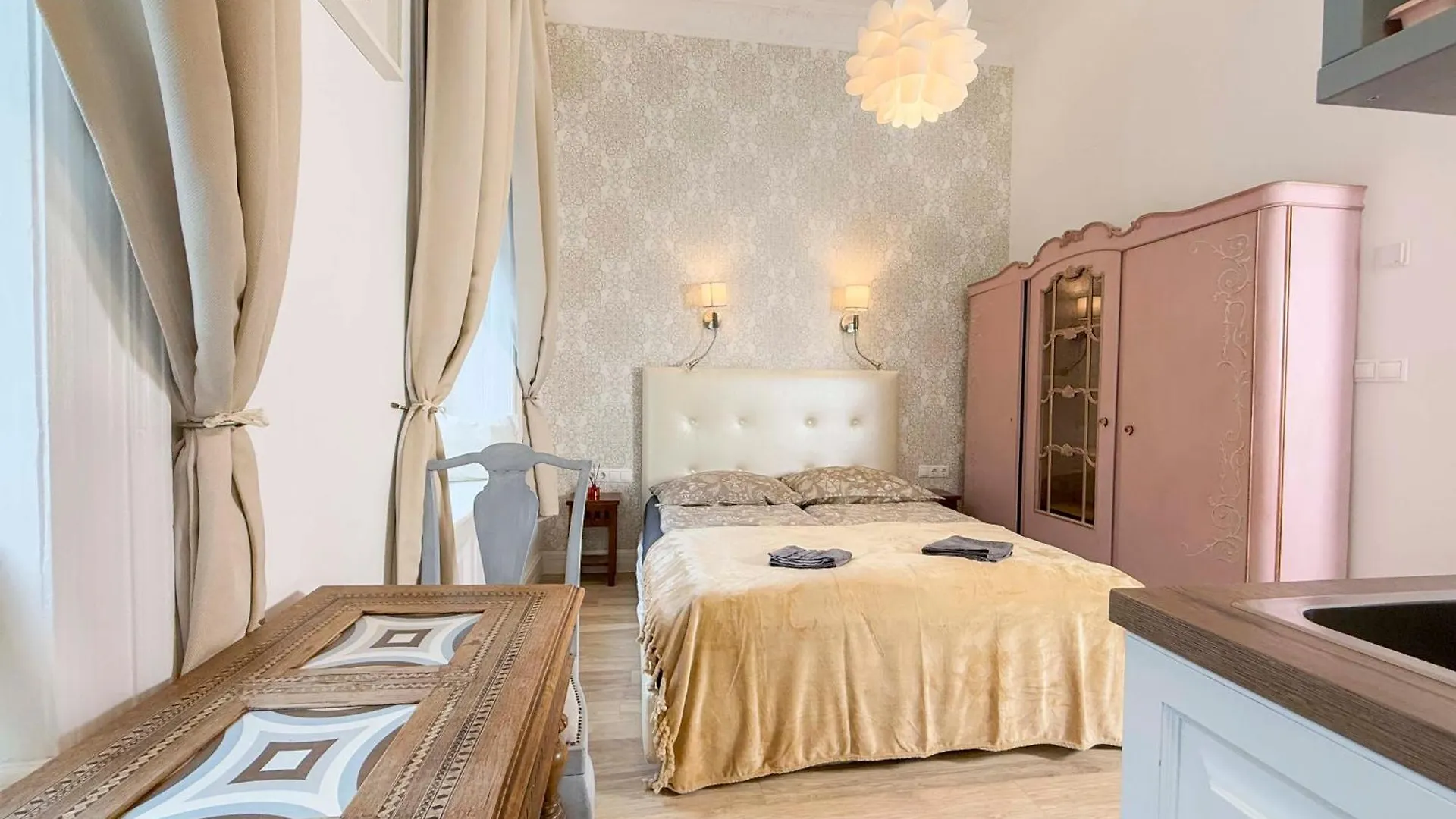 Hj7-A Hunyadi Apartment Budapest