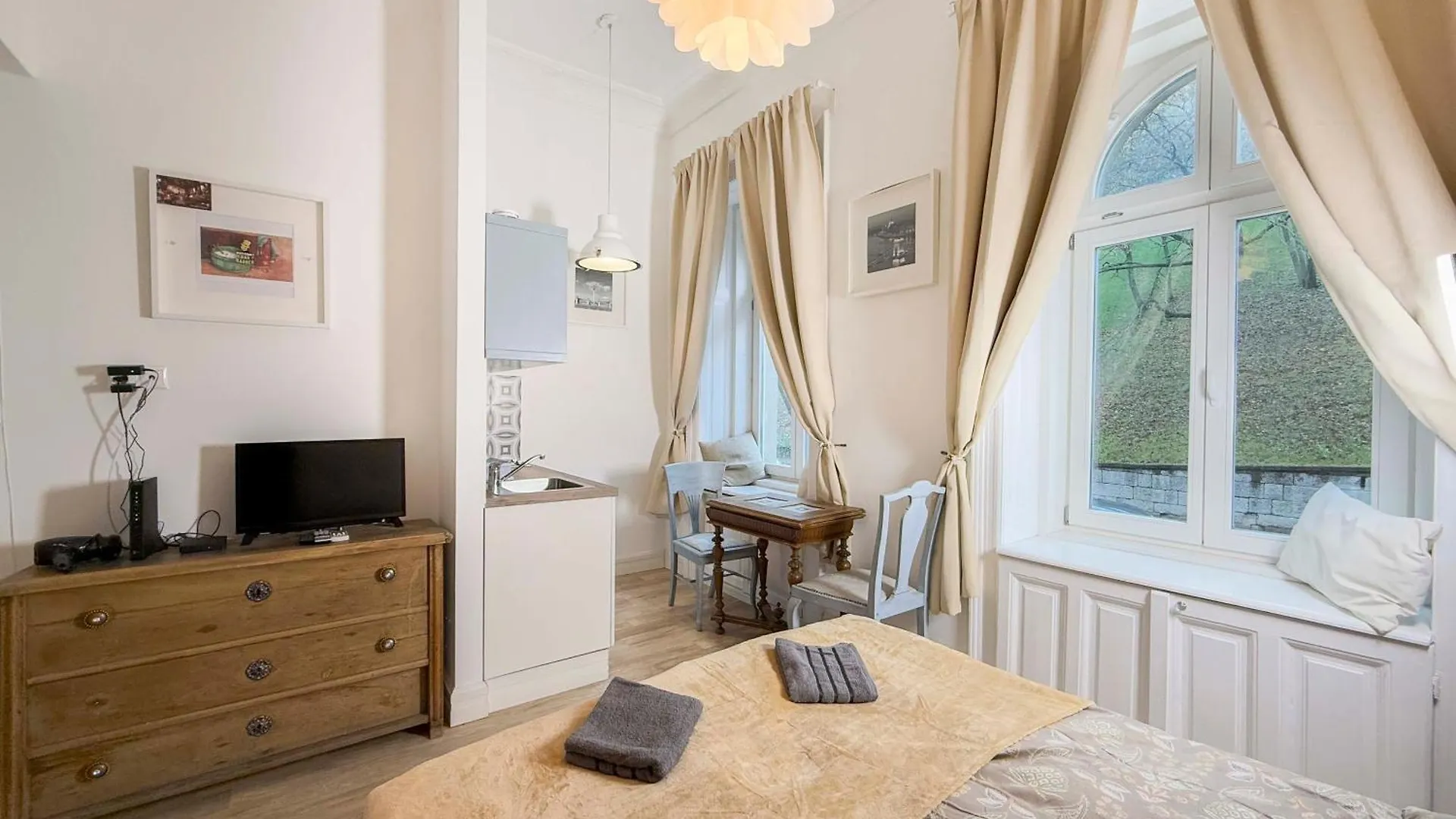 Hj7-A Hunyadi Apartment Budapest